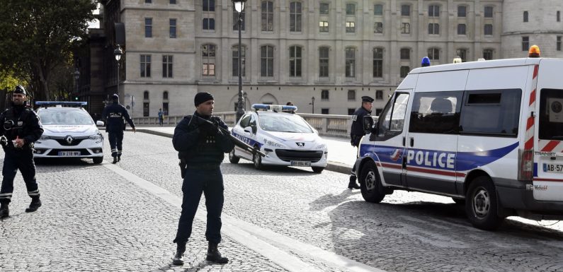 Attaque au couteau : « La préfecture de police a essayé d’occulter l’attitude de radicalisation »