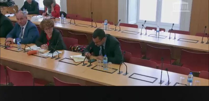 Deux ans après avoir lynché à coups de casque un socialiste, le député M’jid El Guerrab réclame « l’interdiction d’accès aux médias des racistes, des provocateurs et des semeurs de haine »