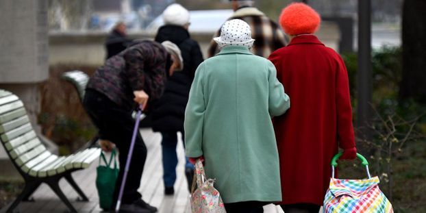 Les femmes vivent plus longtemps que les hommes, mais pas forcément en bonne santé