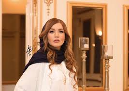 Une actrice devant la justice pour sa « tenue non conventionnelle »