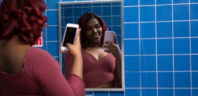 Les personnes en surpoids plus susceptibles d’être censurées par Instagram