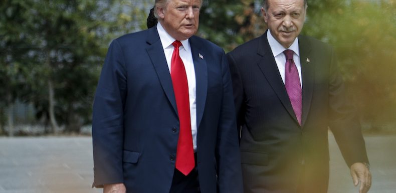 La Turquie déclenche des frappes contre les forces kurdes en Syrie