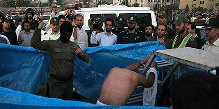 91 manifestants condamnés au fouet en Iran