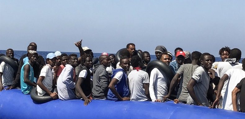 Migrants : l’Italie a-t-elle négocié avec un milicien libyen soupçonné de crimes contre l’humanité ?