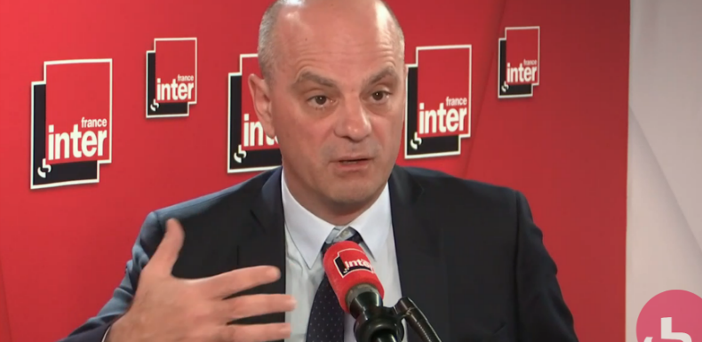 Voilement des femmes « pas souhaitable » : Blanquer « assume » sa position républicaine