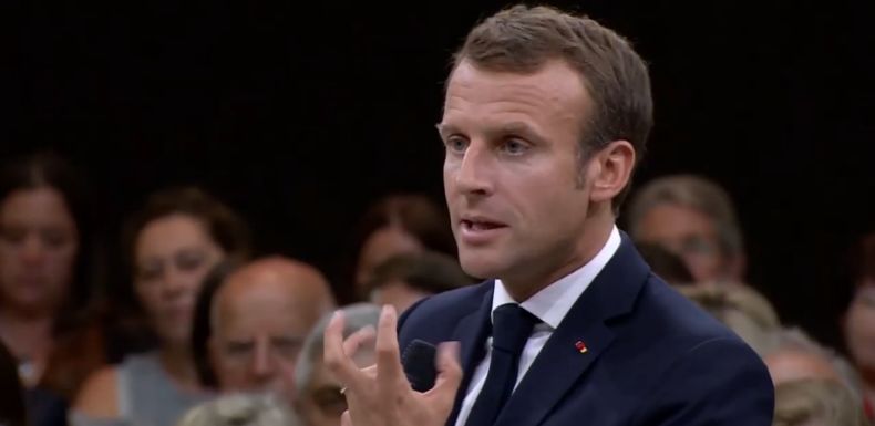 Monde parallèle : Macron conteste le mot « pénibilité » car… « ça donne le sentiment que le travail serait pénible »