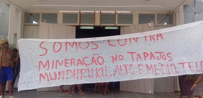 Brésil : le peuple Munduruku se déclare « prêt pour la guerre » contre les industriels
