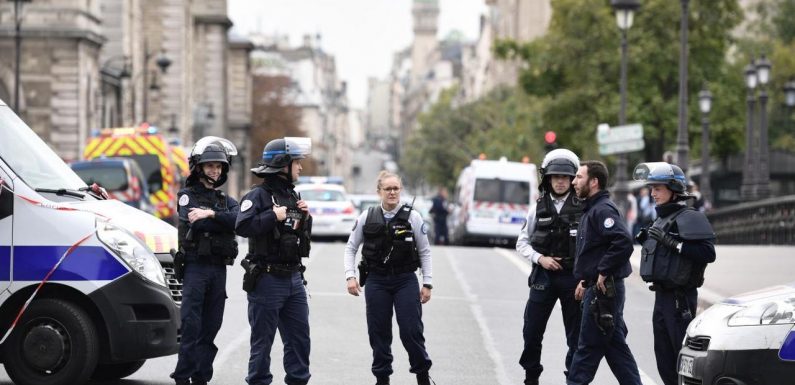 EN DIRECT – Attaque au couteau à la préfecture de police de Paris : Didier Lallement n’exclut « aucune hypothèse »