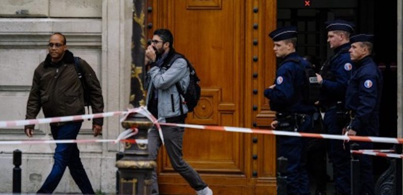 Au lendemain de l’attaque au couteau, immense malaise à la préfecture de police de Paris