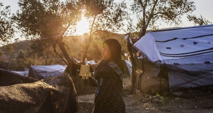 Sur l’île de Lesbos, survivre dans les camps