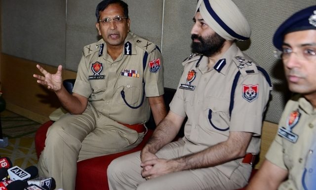 À peine née, elle est enterrée vivante