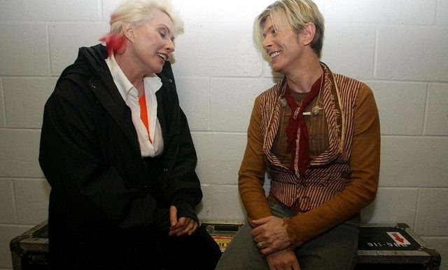 Original David Bowie disait merci en montrant son pénis