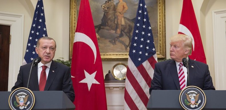 Syrie-Turquie : « Donald Trump a commis une grosse erreur politique, peut-être sa première »