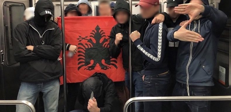 Ces « Zouaves » d’extrême droite qui multiplient les rixes dans les rues de Paris