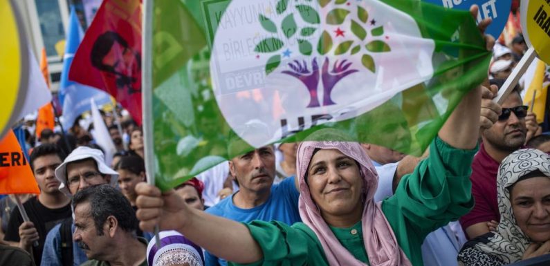Turquie: la répression se poursuit contre le HDP, le principal parti pro-kurde