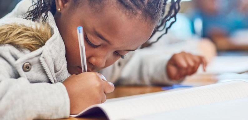Des boîtes aux lettres pour que les jeunes filles victimes d’abus écrivent leur histoire