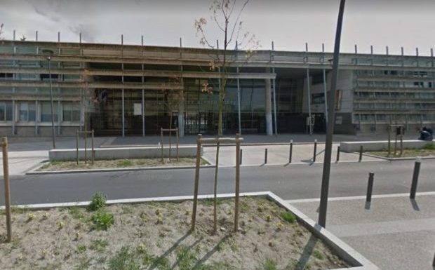 Clichy-sous-Bois (93): un élève poignardé devant un lycée