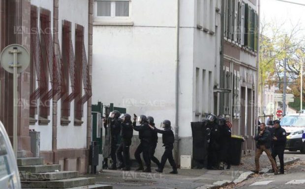 Mulhouse (68) : Situation confuse autour du lycée Roosevelt (màj : des individus armés aperçus, mais pas de prise d’otages)
