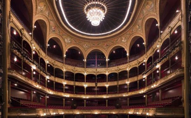 La structure du Théâtre du Châtelet fortement détériorée après une soirée hip-hop, il venait de rouvrir après deux ans de travaux