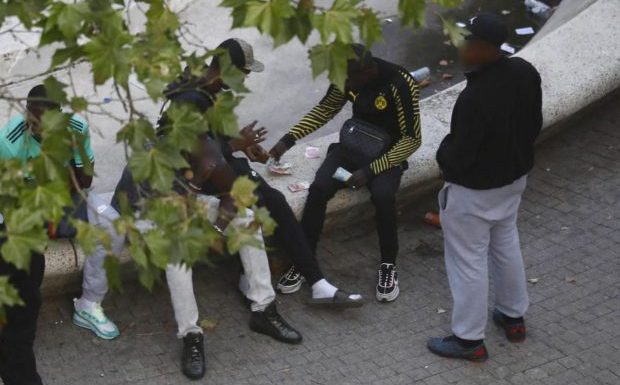 Drogues, violences et rixes à Paris : Enquête sur la face sombre de la capitale