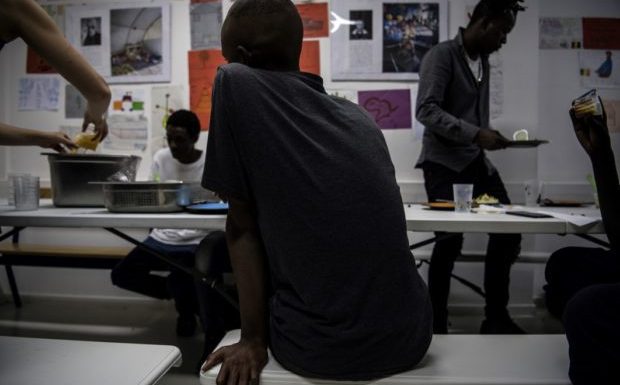 Hébergement d’urgence : les travailleurs sociaux du Rhône en grève pour dénoncer l’exclusion des «étrangers en situation irrégulière»