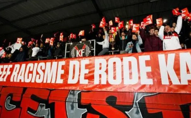 Pays-Bas : des caméras intelligentes dans les stades de foot pour lutter contre le racisme