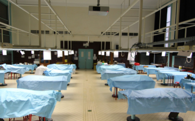 Paris : le Centre du don des corps de la faculté de médecine Descartes s’est transformé en véritable charnier pendant des décennies