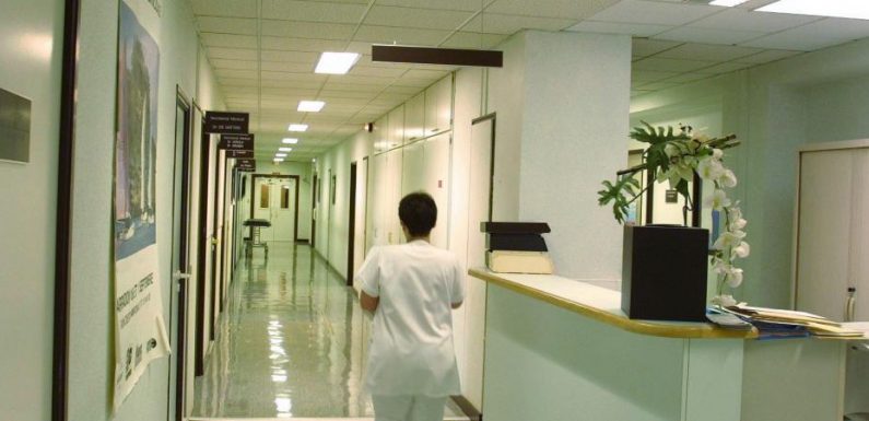 « C’est un viol qui se revit en continu » : le témoignage de Marie, victime présumée de l’ex-chirurgien accusé de pédophilie
