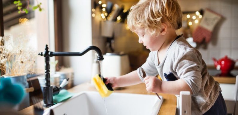 En Finlande, on enseigne les tâches ménagères aux filles et aux garçons