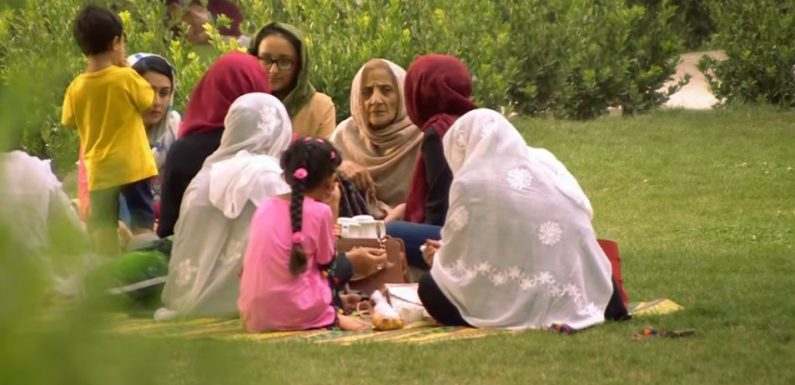A Kaboul, des jardins publics accueillent exclusivement des femmes