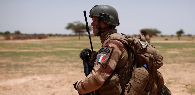Mali : un militaire français tué par un engin explosif