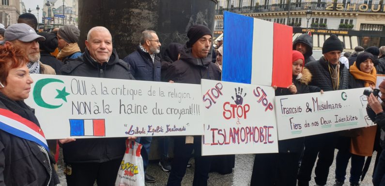 Mobilisation à Paris pour dire «STOP à l’islamophobie» (EN DIRECT)