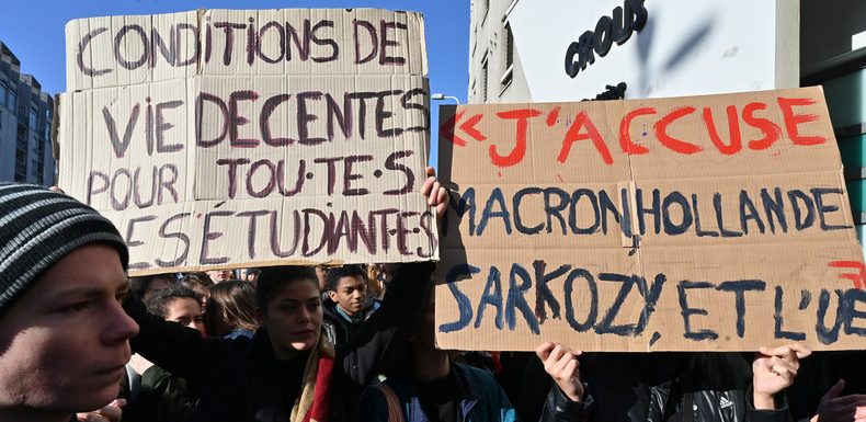 Etudiant immolé à Lyon : des manifestants forcent l’entrée du ministère de l’Enseignement supérieur