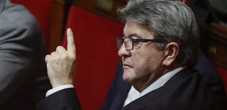 Violences place d’Italie : pour Mélenchon, le préfet «a lui-même créé les conditions du débordement»