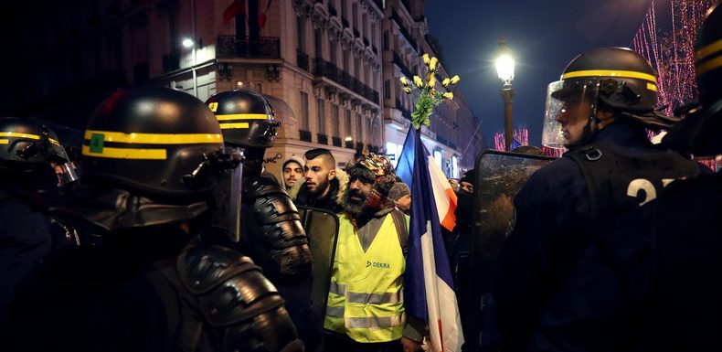 Un an après les violences reprochées à la police dans un Burger King à Paris, où en est l’enquête ?