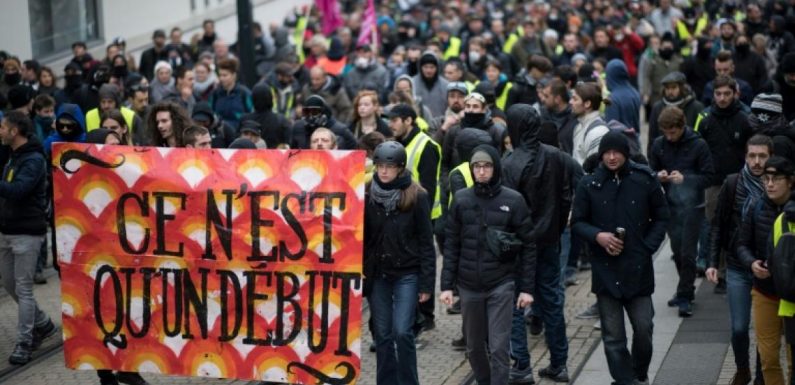 Flambée de violences à Paris pour le premier anniversaire des « gilets jaunes »