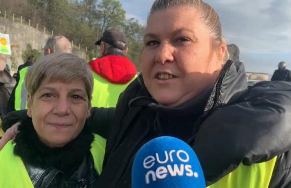 Gilets Jaunes one year on: Roadside ‘big family’ faces a crossroads