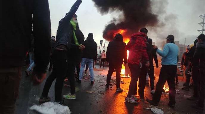Face à la contestation, l’Iran bloque l’accès à Internet