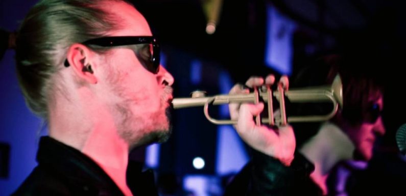 VIDEO. Macaulay Culkin dans une pub hilarante pour Noël… Le « mash-up » de Selena Gomez et Justin Bieber fait le buzz…