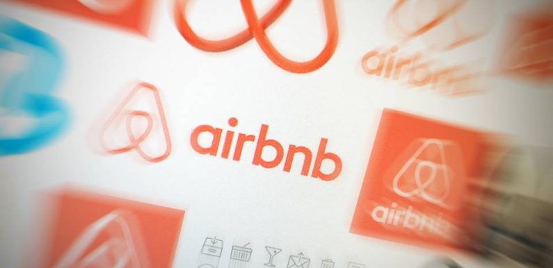 Paris: Anne Hidalgo promet un référendum sur Airbnb après les municipales