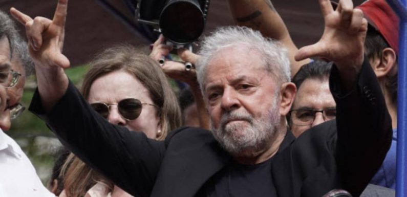 Brésil : Lula, extrêmement combatif, s’adresse pour la première fois à ses partisans depuis sa sortie de prison