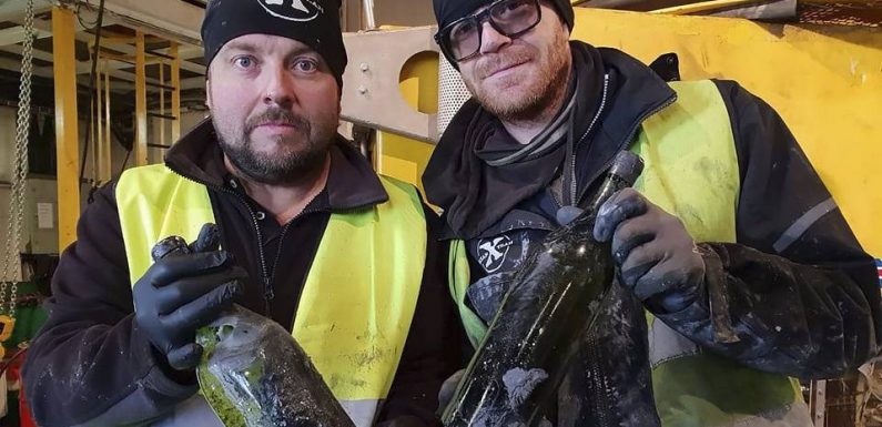 Charente : Des centaines de bouteilles de cognac remontées d’un navire coulé en 1917