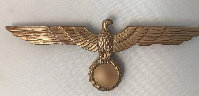 Saint-Brieuc : Une vente aux enchères d’insignes nazis crée la polémique