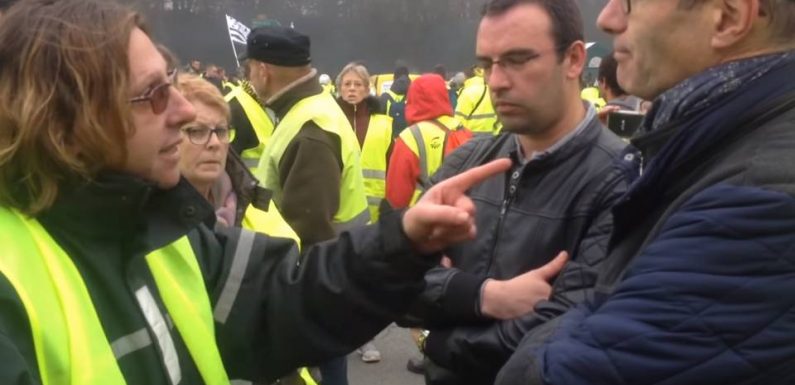 Il y a un an, les « gilets jaunes » : « Je me dis qu’on a loupé quelque chose, je l’ai pas vu venir »… Quand de rares députés LREM ont été sur les ronds-points