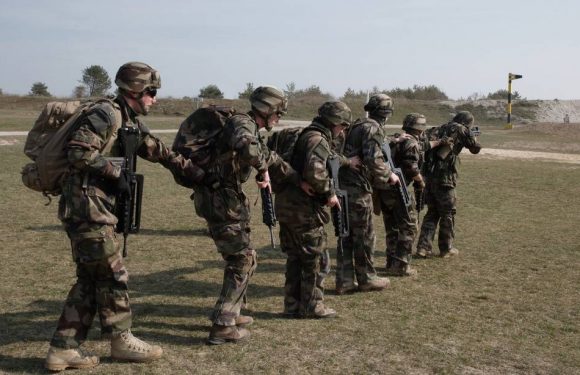 Cinq infos dans le rétro : Attentats au Mali, tempête Amélie en France et l’Afrique du Sud reine du rugby