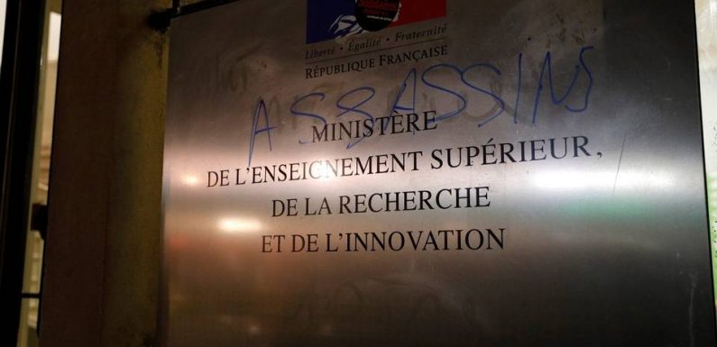 Etudiant immolé à Lyon: Le ministère de l’Enseignement supérieur pris pour cible par des manifestants