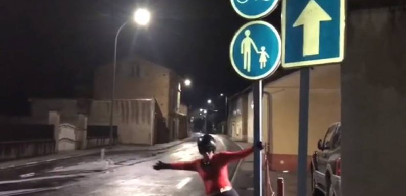 VIDEO. Tarn : Pour avoir des pistes cyclables sécurisées, deux mères de famille mouillent le maillot