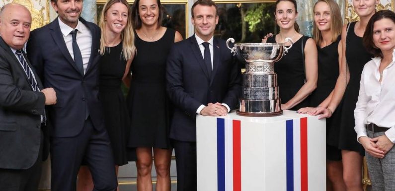 Fed Cup : Emmanuel Macron salue la victoire des «grandes dames» Bleues