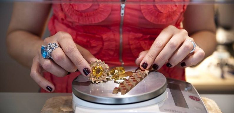 Angers: Un faux agent de Veolia parvient à dérober 10.000 euros de bijoux à un couple