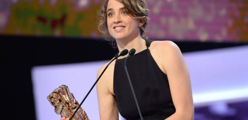 Adèle Haenel accuse le réalisateur Christophe Ruggia d’« attouchements » et de « harcèlement sexuel » dans une enquête de Mediapart